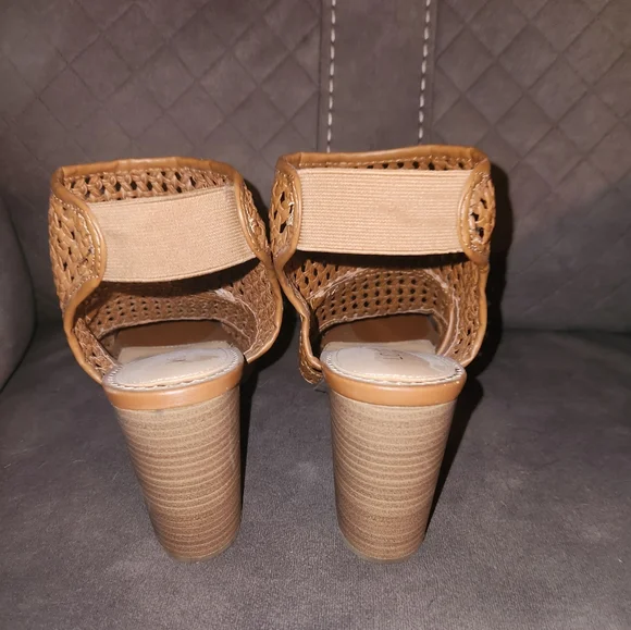 Brown Lauren Conrad Sandals - Picture 3 of 5